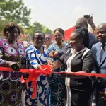 lycee-moderne-de-treichville-solibra-rehabilite-la-bibliotheque