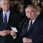 formation-du-gouvernement-francois-bayrou-le-nouveau-patron-de-matignon-fait-la-cour-a-la-droite