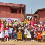 caravane-d-arbre-de-noel-4000-enfants-de-la-region-des-grands-ponts-gates