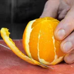 fruits-4-techniques-folles-pour-peler-facilement-vos-agrumes