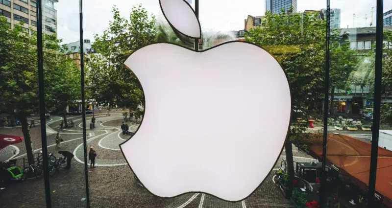 smartphones-pliants-voici-la-politique-d-apple-pour-mettre-l-iphone-dans-la-course-en-2026
