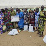 fete-de-fin-d-annee-la-chefferie-d-akouai-agban-gate-enfants-et-chefs-des-grandes-familles