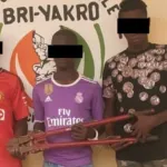 yakro-la-police-demantele-un-gang-auteur-du-vol-de-plus-de-500-telephones-en-une-nuit