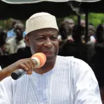 6-janvier-1999-delegation-pdci-de-tanda-le-ministre-essy-amara-veut-partir