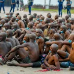 la-revue-de-l-actualite-internationale-kulunas-en-rdc-mesures-contre-les-migrants-goita-repond-a-la-cedeao