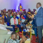 5e-lokoli-leadership-academy-fidele-sarassoro-galvanise-la-jeunesse-du-poro