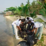 assainissement-le-mouvement-jeune-responsable-nettoie-le-littoral-de-l-ile-boulay-et-sensible-les-populations