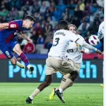liga-le-barca-ecrase-valence-7-1-et-se-rapproche-de-la-deuxieme-place