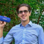 pionnier-de-la-sante-oculaire-lapaire-s-installe-en-tanzanie-senegal-et-la-rd-congo-a-partir-de-2025