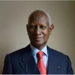 hommage-litteraire-a-abdou-diouf-le-leadership-visionnaire-de-l-ancien-president-presente-en-livre