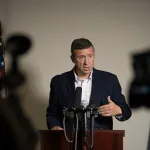 etats-unis-ken-martin-le-nouvel-homme-fort-des-democrates-pour-casser-les-pieds-a-trump