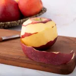 astuce-cuisine-pourquoi-retirer-la-peau-de-certains-aliments-4-exemples-a-connaitre