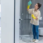 le-nettoyant-miracle-pour-une-douche-impeccable-facile-ecologique-et-efficace