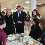 l-ia-en-france-l-education-nationale-passe-a-l-offensive-avec-un-plan-de-formation-obligatoire