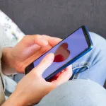 arnaques-amoureuses-sur-internet-meta-revele-les-maneges-des-cybercriminels-utilisant-l-ia-generative