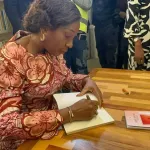 abobo-litterature-dedicace-de-14-livres-qui-ressassent-les-grands-chantiers-du-chef-de-l-etat