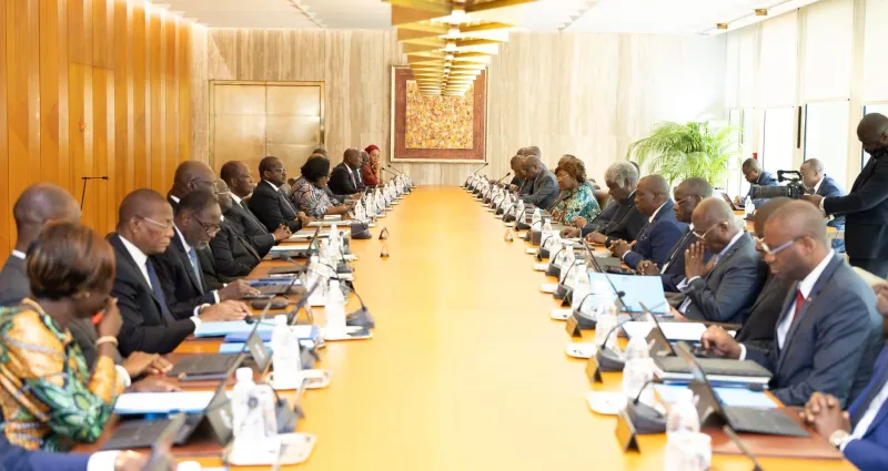 cote-d-ivoire-on-prend-credit-pour-payer-credit-descente-policiere-au-ministere-de-la-construction