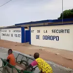 tensions-a-doropo-une-affaire-de-sexe-degenere-entre-la-population-et-la-police-des-motos-incendiees