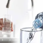 eau-du-robinet-ou-en-bouteille-5-erreurs-courantes-a-eviter-pour-proteger-votre-sante