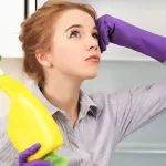 nettoyants-chimiques-decouvrez-l-alternative-naturelle-et-efficace-pour-un-frigo-impeccablement-propre