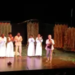 theatre-la-piece-romeo-et-juliette-revisitee-par-hamed-sy-savane-et-abass-zein-a-la-touche-africaine