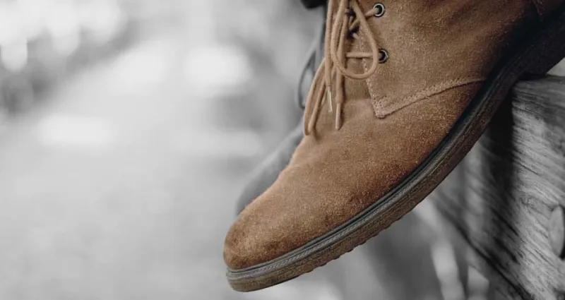 nettoyage-du-daim-et-du-suede-5-astuces-simples-et-efficaces-pour-entretenir-vos-accessoires