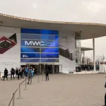 samsung-galaxy-s25-ultra-vs-iphone-16-pro-max-voici-le-meilleur-smartphone-de-l-annee-2025