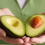 astuce-express-comment-murir-un-avocat-rapidement