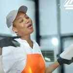 guinness-record-zeinab-bance-met-fin-a-son-marathon-culinaire-apres-plus-de-160h-de-cuisine-non-stop