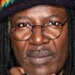 gueguerre-alpha-blondy-et-des-internautes-l-artiste-lache-je-souhaite-que-ouattara-et-son-regime-soient