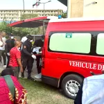 handball-des-personnes-en-larmes-lors-de-l-evacuation-d-un-joueur-dans-l-ambulance-du-gspm