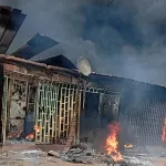 lakota-un-violent-incendie-ravage-plusieurs-magasins-au-grand-carrefour-de-la-ville