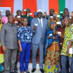 mucci-plus-de-3000-commercants-deja-enroles-les-premieres-cartes-de-mutuelle-officiellement-remises-a-adjame