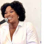 concert-zouk-love-fanny-j-promet-une-performance-intense-dans-une-ambiance-feutree