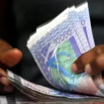 les-etudiants-ivoiriens-ont-ils-droit-a-un-salaire-durant-leur-stage-ce-qu-il-faut-savoir