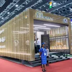 archibat-2025-sotaci-sponsor-leader-cree-la-surprise-avec-une-structure-en-acier-de-10-tonnes