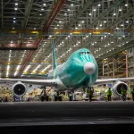 pekin-cloue-les-boeing-au-sol-airbus-en-profite-pour-suspendre-ses-livraisons-de-179-avions