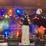 de-bingerville-au-femua-17-lil-jay-bingerack-rend-hommage-aux-baoule-super-star