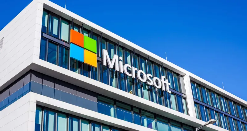 high-tech-microsoft-offre-16-semaines-de-salaire-a-ses-employes-pour-qu-ils-demissionnent