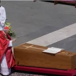 obseques-de-francois-le-dernier-hommage-au-pape-des-pauvres-a-rome