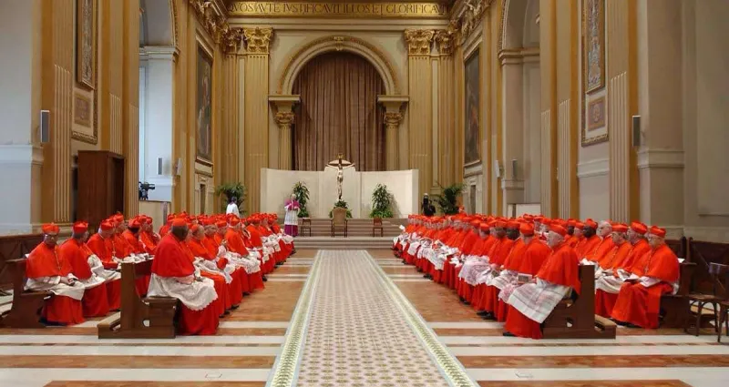 conclave-quand-la-fiction-devance-la-mort-du-pape-francois-critique