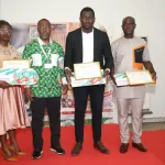 media-le-groupe-fraternite-matin-honore-ses-journalistes-laureats-a-ebony-2024