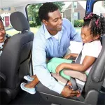 comment-garder-ses-enfants-en-securite-en-voiture