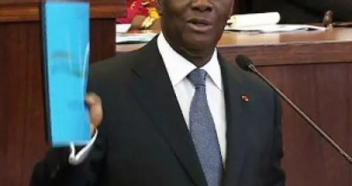 la-constitution-promulguee-aujourd-hui-le-front-social-en-ebullition