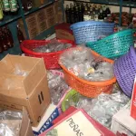 commercialisation-de-liqueurs-en-sachet-plastique-le-ministere-du-commerce-aux-trousses-des-vendeurs-et-fabricants