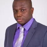 sacre-prix-du-meilleur-chercheur-universitaire-afro-caribeen-d-europe-l-ivoirien-jean-jacques-konadje-recoit-son-prix-ce-samedi