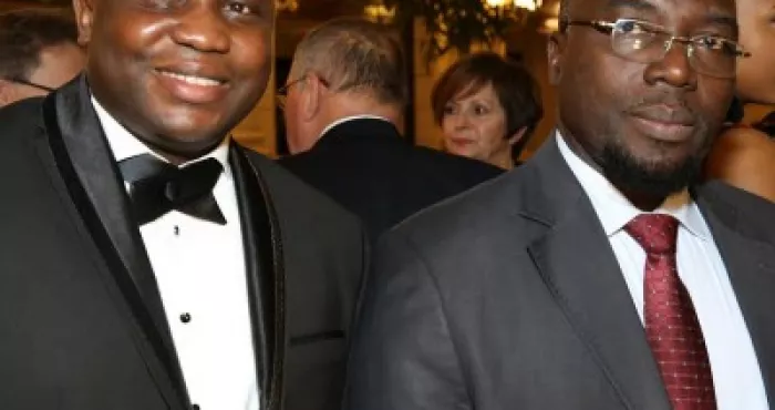 reconnaissance-du-merite-l-ivoirien-jean-jacques-konadje-recoit-le-prix-d-excellence-gotha-noir-de-la-recherche-scientifique