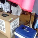 yamoussoukro-apres-une-journee-de-greve-les-gerants-de-cabines-telephoniques-preparent-encore-un-coup