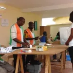 legislatives-2016-timide-affluence-a-grand-bassam-un-mineur-representant-d-un-candidat