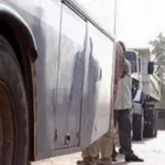 alepe-des-femmes-mises-a-poil-par-des-coupeurs-de-route